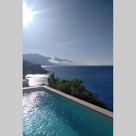 Villa Alex Near Split